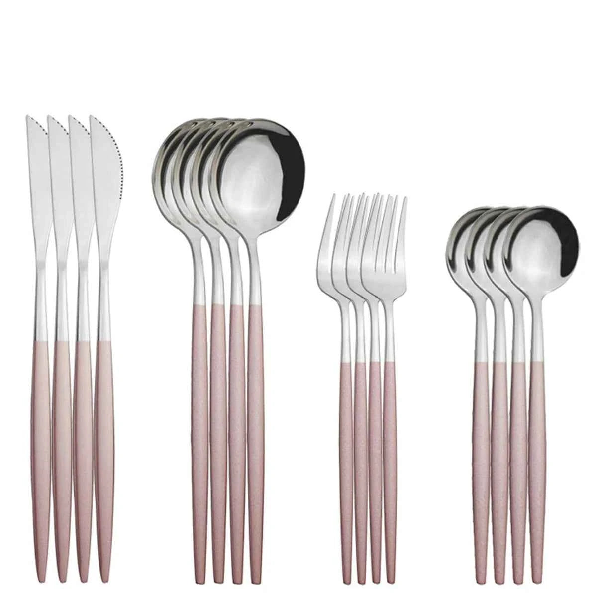Ensemble de 16 couverts en acier inoxydable avec manches roses et têtes argentées, incluant couteaux, fourchettes et cuillères sur fond blanc
